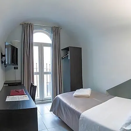 J 3* Orbassano