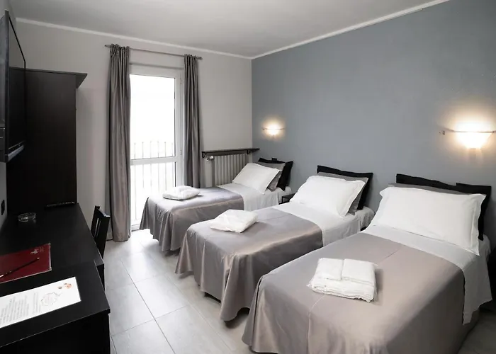 J Hotel