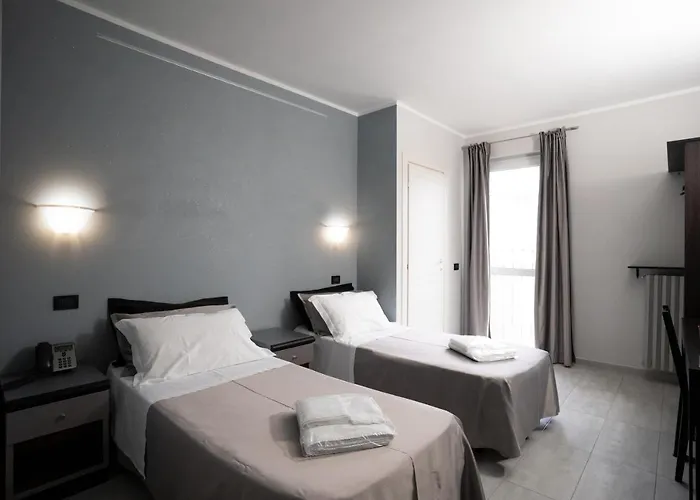 Hotel J